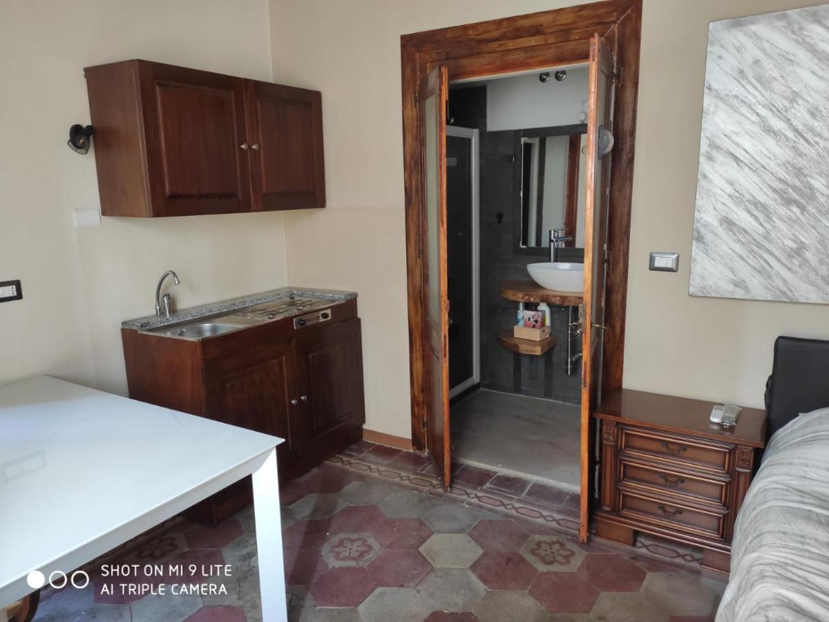 Zed-House Apartment นิซซา มอนแฟร์ราโต ภายนอก รูปภาพ