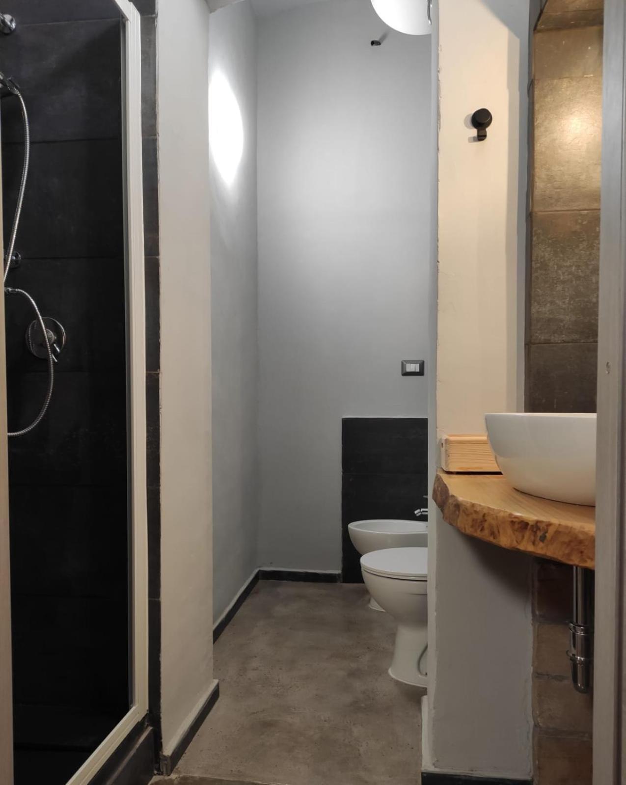 Zed-House Apartment นิซซา มอนแฟร์ราโต ภายนอก รูปภาพ